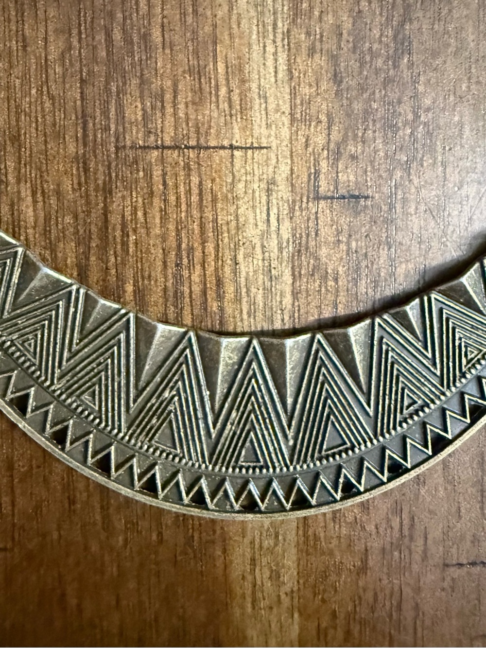 paparazzi Gold-Tone Etched Crescent Necklace - Picture 2 of 2